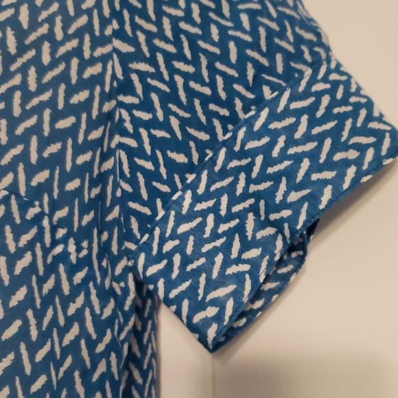 Banana Republic Silk Blouse Blue White Print Womens XS - Picture 3 of 9